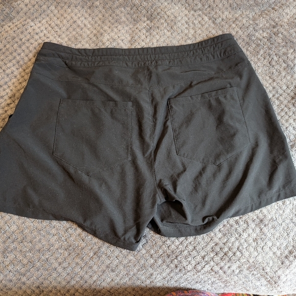 Smartwool Shorts - Picture 3 of 3